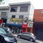 Sala comercial medindo 21m² para locação na Avenida Parada Pinto, próximo a todo tipo de comércio.