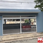 Sobrado de esquina de 365m²,  com 3 moradias, à venda na Vila Ede. Com 9 dormitórios e 5 vagas.