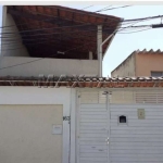 Casa à venda de 204m²,  com 3 suítes, 2 salas e 5 vagas de garagem - Jardim Brasil