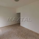 Casa em vila com 40m², 1 dormitório, 1 sala, cozinha, banheiro e área de serviço.