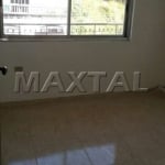 Apartamento, 70m² com 2 dormitórios,  sala com sacada, cozinha, banheiro na Av. Imirim.