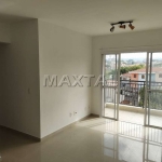 Apartamento à venda de 77m² com 2 dormitórios, 2 banheiros, sacada e 1 vaga, na Vila Basileia.