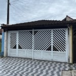 Linda Casa com piscina No Balneário Maracanã!