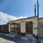 Casa ampla com 3 dormitórios, em Mongaguá.