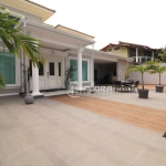 Casa com 5 dormitórios à venda, 420 m² por R$ 3.700.000,00 - Camboinhas - Niterói/RJ