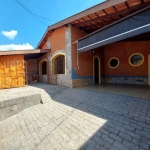 Casa para Venda em Jundiaí, Vila de Vecchi, 3 dormitórios, 1 suíte, 2 banheiros, 2 vagas