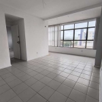 Sala Comercial para Locação em Cabo Frio, Centro, 2 banheiros, 1 vaga