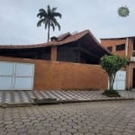 Casa com 3 dormitórios à venda, 200 m² por R$ 600.000 - Aviação - Praia Grande/SP