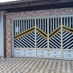 Casa com 2 dormitórios à venda, 64 m² por R$ 390.000,00 - Caiçara - Praia Grande/SP