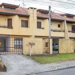 Sobrado com 3 dormitórios à venda, 137 m² por R$ 570.000,00 - Capão da Imbuia - Curitiba/PR