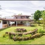 Linda casa com 3 suítes, piscina e ótima área gourmet, no bairro Folha Seca em Ubatuba!