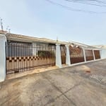 Casa para alugar em Maringá, Zona 04, com 3 quartos, com 300 m²