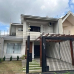 Sobrado à venda em Maringá, Jardim Iguaçu, com 3 suítes, com 232.5 m²