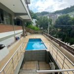 Maravilhosa casa 5  suites piscina.