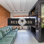 Apartamento totalmente reformado no Água Verde