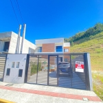 LINDO SOBRADO MOBILIADO E COM PISCINA NO RIO PEQUENO EM CAMBORIÚ