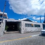 TERRENO COM CASA DE MADEIRA NO BAIRRO AREIAS EM CAMBORIÚ