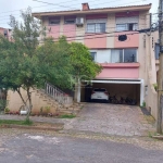 Excelente sobrado no bairro Boa Vista! Com três pavimentos (tem espaço para colocar elevador), Possui garagem para 2 carros,  sala de estar com lareira, escritório, cozinha, lavandeira ampla, 5 dormit