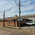 Terreno com depósito e escritório  na Av A J Renner, no quarto distrito, de esquina, com grande área de manobras, escritórios administrativos e cobertura para depósito.&lt;BR&gt;Excelente localização 