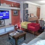 Apartamento  de 2 dormitórios no bairro Teresópolis, com box escriturado, área privativa de 82m², 2 dormitórios semi-mobiliada, banheiro social com piso em granito, hidromassagem e bancada, amplo livi