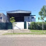 Vende pavilhão em localidade estratégica, ideal para empresa logística e depósito. Localizado em região de fácil acesso para os outros bairros da cidade. Construído por uma área total de 780m², sendo 