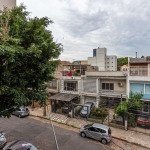 Amplo apartamento 3 dormitórios (sendo 1 suíte), livng amplo de frente para a rua, próximo ao Parque da Redenção e de todos os recursos que o bairro oferece, rua calma e bem residencial. Uma vaga de g