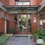 Apartamento 3 dormitórios, 1 suíte, 1 vaga de garagem, no bairro Jardim do Salso, Porto Alegre/RS.   &lt;BR&gt;  &lt;BR&gt;Excelente oportunidade, uma quadra da Avenida Christiano Fischer, pertinho do