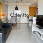 Imobiliária Orientta ALUGA Apartamento mobiliado de 56 m², 1 dormitório suíte, living amplo com sacada integrada e churrasqueira, banheiro suíte, cozinha americana, área de serviço e 1 vaga de garagem