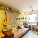 Imobiliária Orientta ALUGA EXCELENTE APARTAMENTO COM 1 DORMITÓRIO TODO MOBILIADO COM 1 VAGA DE GARAGEM. Este imóvel está bem equipado, é ideal para quem procura conforto e comodidade. O condomínio é b