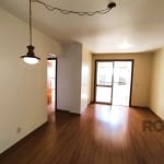 Apartamento com 3 dormitórios próximo a PUC: Apartamento completo! Living com dois ambientes + sacada com churrasqueira, cozinha com móveis e área de serviço. Parte íntima com suíte, banheiro social e