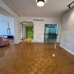 Apartamento na rua mais nobre do bairro Moinhos de Vento, Porto Alegre/RS .&lt;BR&gt;Imóvel muito amplo de alto padrão com 277 m² privativos, arejado, com sacadas e duas áreas abertas, é perfeito para