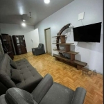 Apartamento original localizado no Bairro Rio Branco, com 103m² de área privativa. A unidade dispõe de 3 dormitórios, living para dois ambientes, banheiro social, lavabo, ampla cozinha, área de serviç