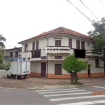 Prédio na sacadura cabral esquina com a ivo corseuil. Local movimentado.&lt;BR&gt;&lt;BR&gt;possui:&lt;BR&gt;loja comercial com cozinha e banheiro.&lt;BR&gt;apartamento com sala, cozinha, área de serv