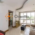 Imobiliária Orientta ALUGA Apartamento MOBILIADO com 62 m² privativos, 02 dormitórios com armários, cama, living mobiliado com sofá, armário, cozinha mobiliada, 1 vaga de garagem.&lt;BR&gt;&lt;BR&gt;C