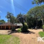 Excelente sítio com 15.000m², (1.5 ha), na Zona Sul ( Extremo Sul ) de Porto Alegre, com opção comercial ou residencial, à 2.0km da Estrada de Itapuã, com tradicional ponto  comercial (restaurante ) a