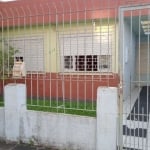 Esta casa está situada em uma zona residencial tranquila, perfeita para quem busca conforto e praticidade. Localizada a poucos minutos da PUCRS, é ideal para estudantes, professores ou profissionais q