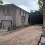 Depósito localizado no bairro Jardim Itu Sabará, com 300m². Localizada na Rua Tenente Ary Tarragoe próximo a academias, bares, lancherias, supermercados, agências bancárias, escolas, praças, áreas ver
