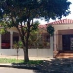 Casa à venda em Maringá, Zona 08, com 3 quartos, com 160 m²