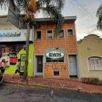 Casa venda na Rua Artur Gomes, no centro da cidade, ideal para atividade comercial na parte inferior e residencial na superior. ( sobrado), com entrad