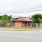 Casa para Venda em Joinville, América, 4 dormitórios, 1 suíte, 4 banheiros, 2 vagas