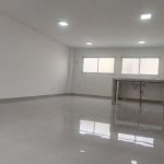 Elegante sobrado para venda com 3 quartos, sendo 3 suítes, 178m²