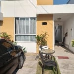 VENDE-SE CASA DE 2 DORMITÓRIOS C/SUÍTE EM FLORES!