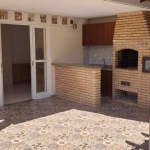 Comprar/vendo: Casa (sobrado) a venda no condomínio Thina, Medeiros, Jundiaí com 3 dormitórios (1 suíte), gourmet e 2 vagas. Armários planejados