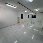 Sala Comercial para venda em Centro de 81.00m² com 2 Garagens