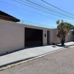 Casa para venda em Jardim Bandeirantes de 228.00m² com 3 Quartos, 1 Suite e 2 Garagens