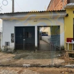 Casa para alugar em Jardim São José de 40.00m² com 1 Quarto, 1 Suite e 1 Garagem