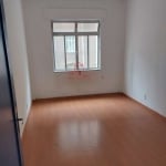 Apartamento para alugar em Sé de 50.00m² com 3 Quartos