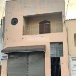 Casa para venda em Centro de 221.00m² com 3 Quartos e 1 Garagem