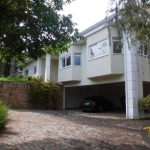 Casa para venda em Gramado de 2000.00m² com 4 Quartos, 5 Suites e 2 Garagens