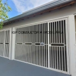 Casa para venda em Jardim Dos Colibris de 180.00m² com 3 Quartos, 1 Suite e 2 Garagens